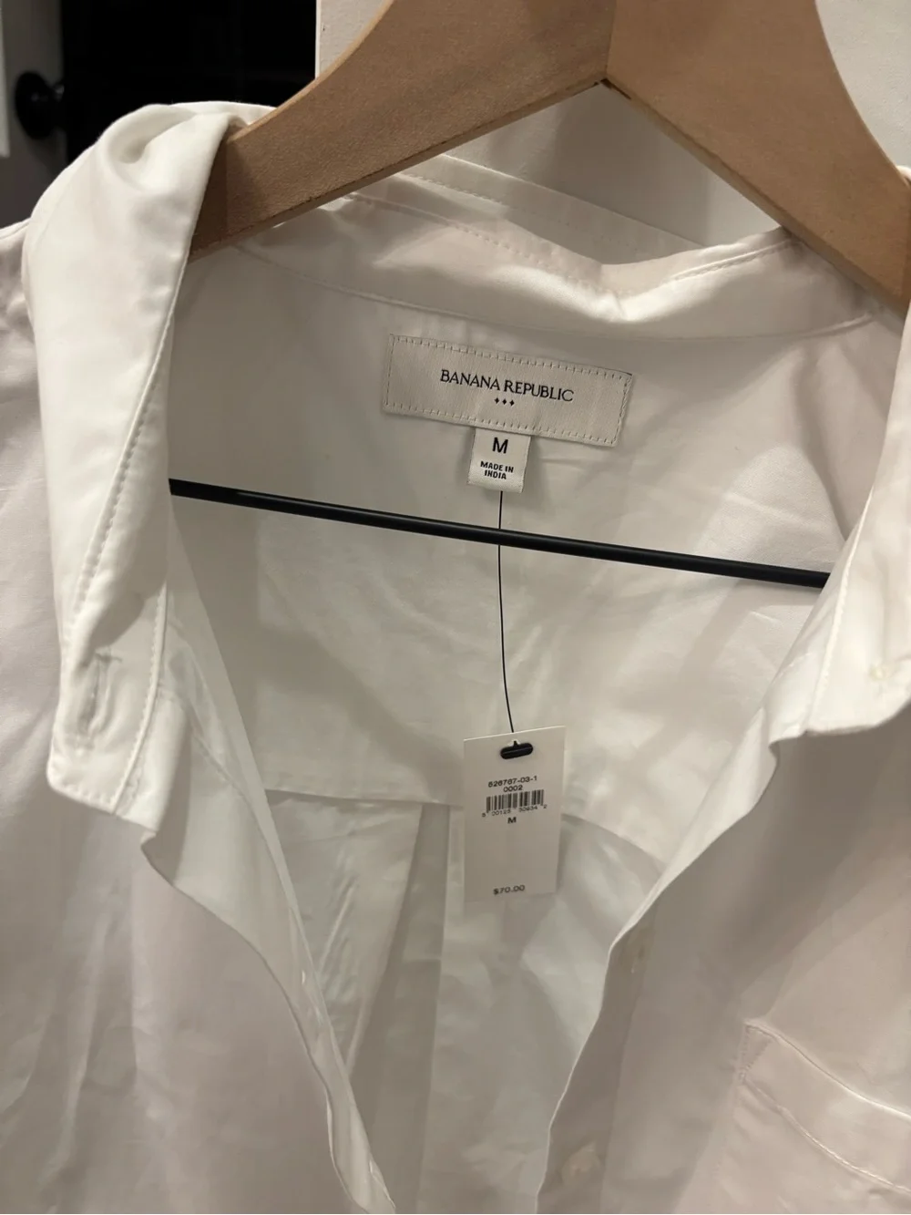NWT Banana Republic White Long-Sleeve Button-Up Shirt